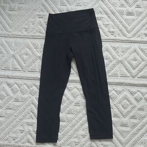 Lululemon 🍋 Align Crop *21" Black High Waisted Nulu size 4